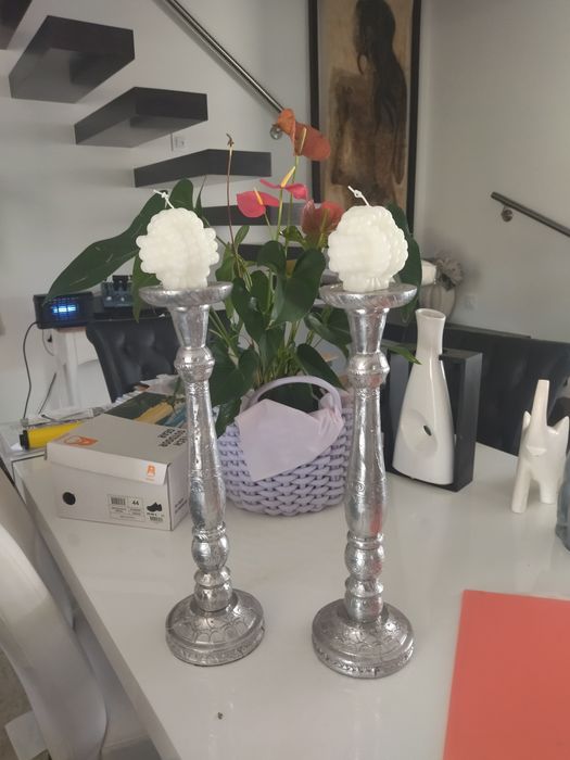 Castiçais  com velas