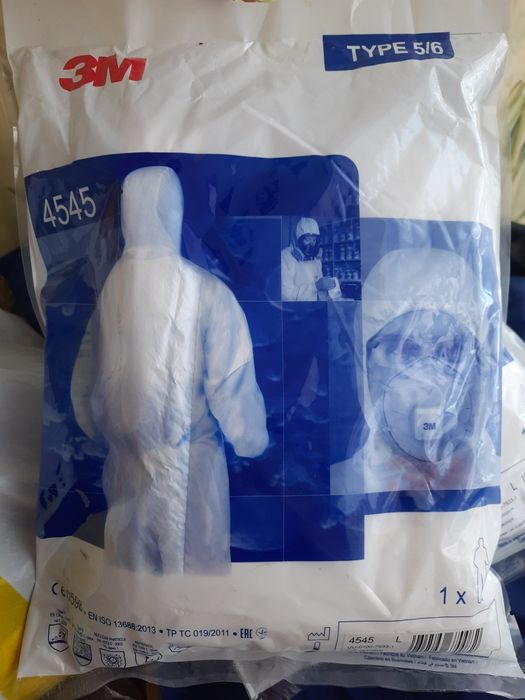 Захисний костюм 3М