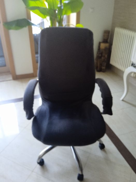 Cadeira escritório com rodas