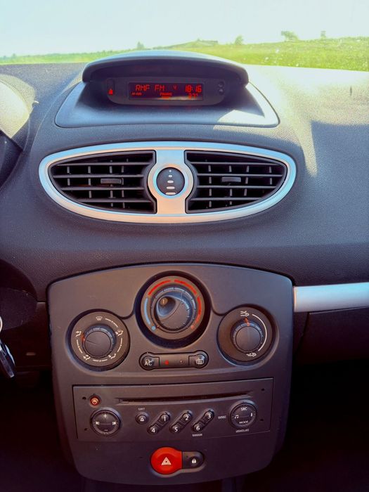Renault Clio 1.2 benzynka klima