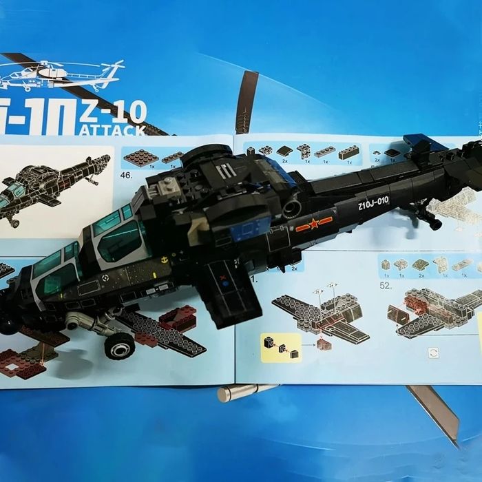 Helikopter z klocków 704 elementy