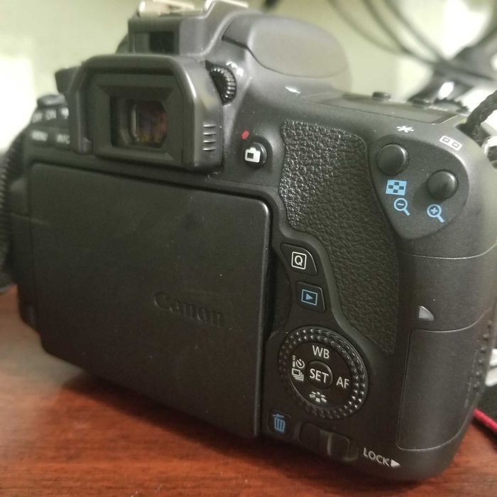 Фотоапарат Canon EOS 760D Body
