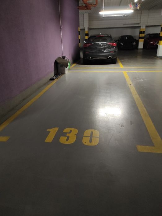 Sprzedam miejsce parkingowe garażowe osiedle Wilno Montwiłłowska