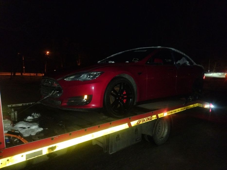 Эвакуатор Днепр СКИДКИ 24/7 работаем по всей Украине ДЕШЕВО