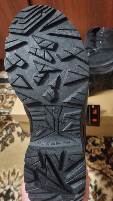 Продам нове взуття