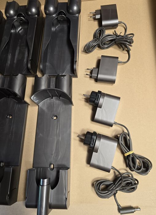 Stacja dokująca Dyson V7 lub V8