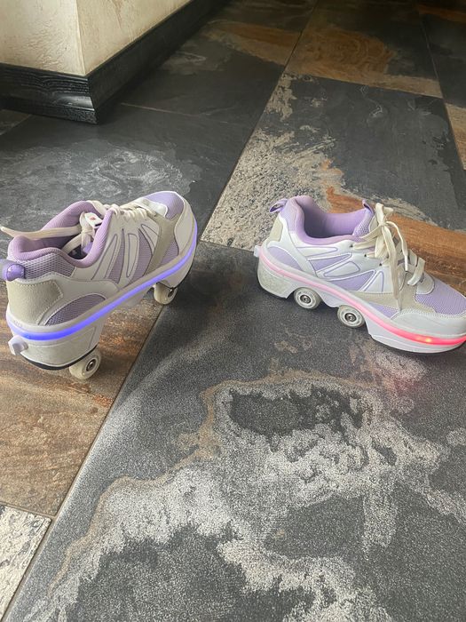 Кросівки на роликах. Розмір 40