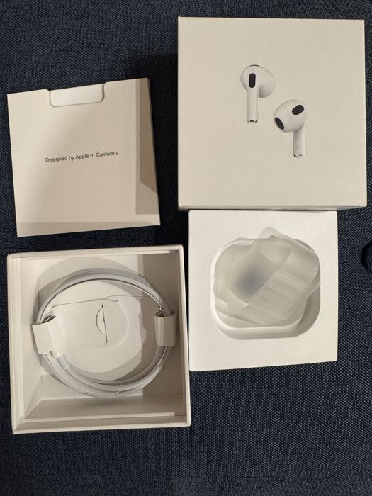 Навушники Apple AirPods Pro 2 with MagSafe Charging Case USB-C MTJV3