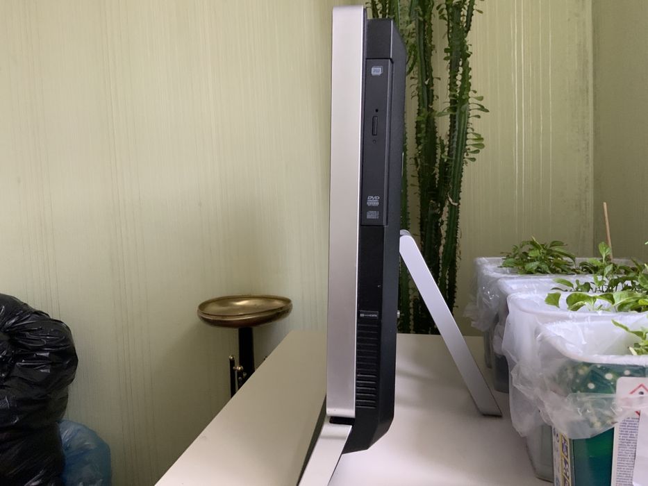 Моноблок Acer Aspire Z5771 (DO.SHMME.003)