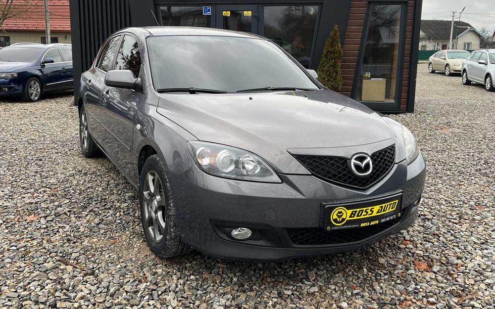 ID
50048

Продається надійна та економічна Mazda 3 2006 року. Автомобіль у хорошому технічному стані. Машина легка в управлінні, дуже маневрена і чудово підходить як для міста, так і для щоденних поїздок.Салон доглянутий, все обладнання працює: кондиціонер, пічка, електросклопідйомники, центральний замок, регулювання сидінь — все справне. Витрата палива приємна, автомобіль недорогий в обслуговуванні, запчастини доступні.

Кузов у хорошому стані. Відмінний варіант для першого авто або тих, хто хоче надійну і просту в утриманні машину.
