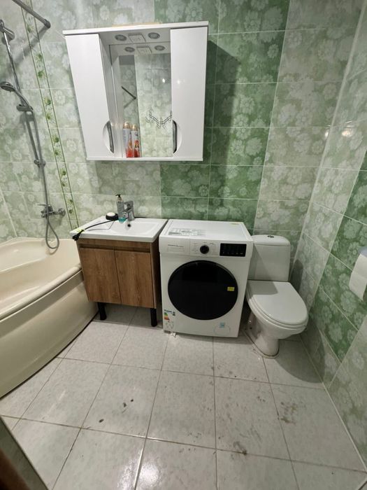 Продаж 1-к квартири вул. Глибока