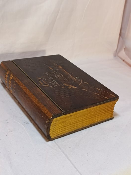 Дерев'яна скринька СРСР імітація книги