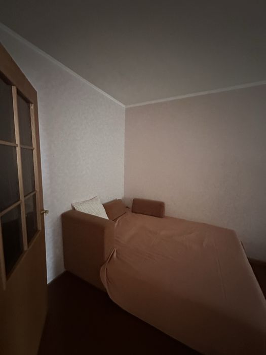 Алмазний 4- та поліклініка 3 окремі кімнати