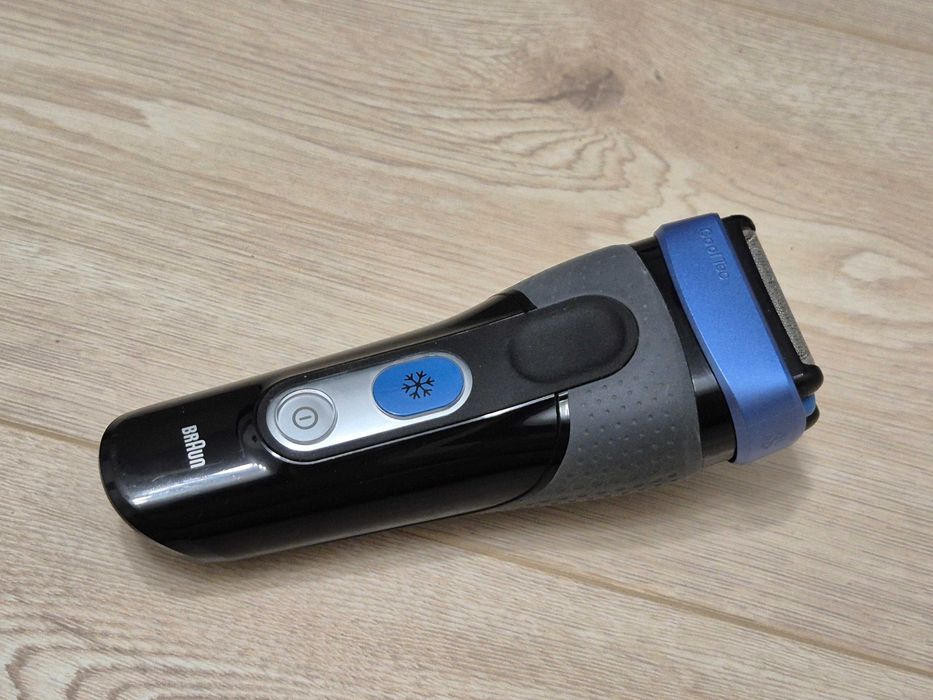 Golarka BRAUN Seria 3 CoolTec CT2s