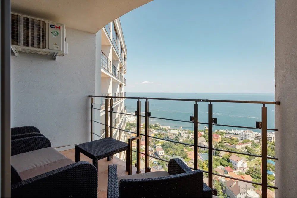 Квартира біля моря