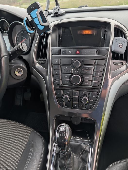 Opel Astra J 1.7 CDTI COSMO