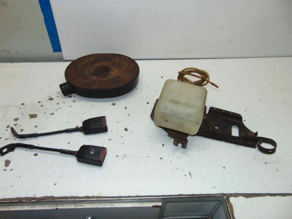 Renault 5 depósito água " usado em bom estado