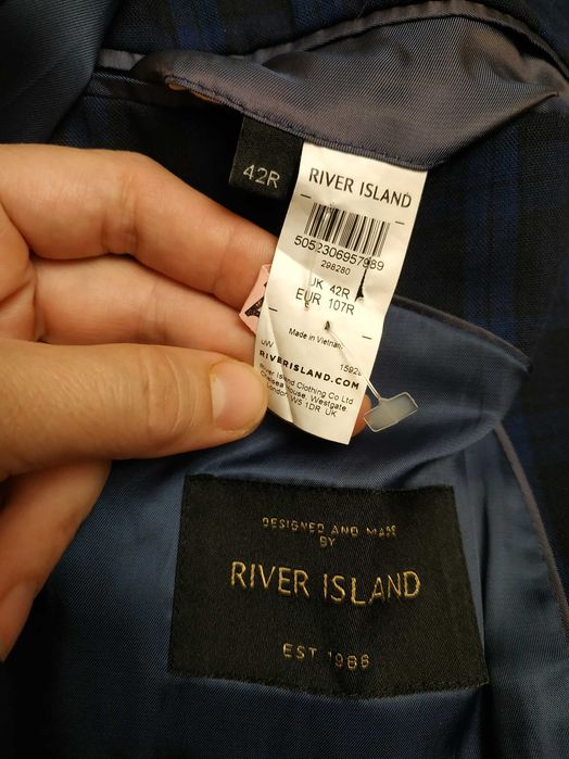 Стильний темно-синій чоловічий весільний костюм River Island  розмір М