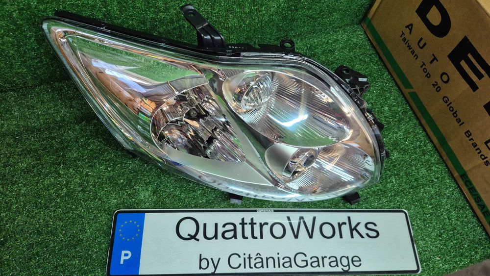 Otica Farol Direito Toyota Auris E15 2007 a 2009 Ref. 212-11M5R-LDEMN NOVO