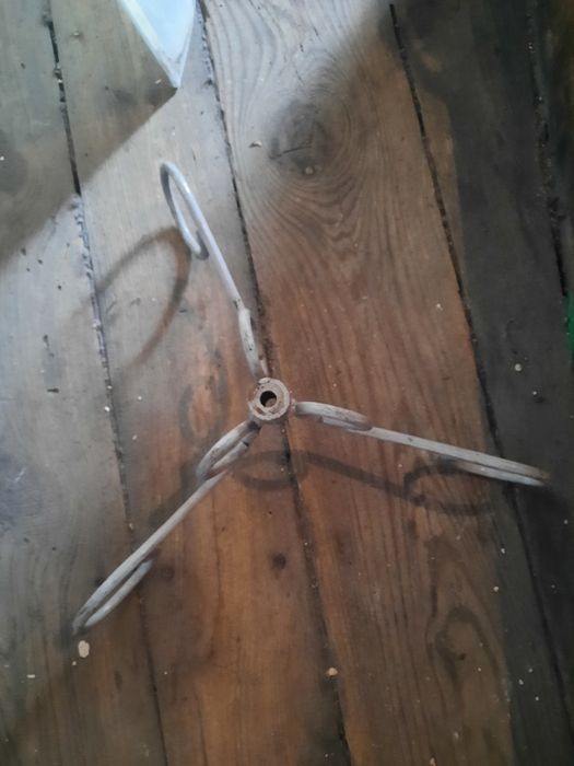 Metalowy stojak na choinkę prl
