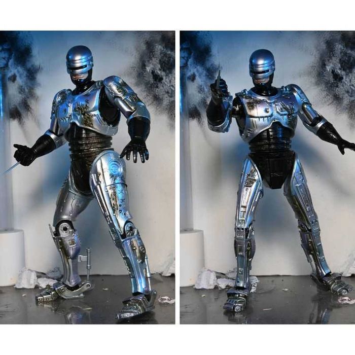 RoboCop Action Figure Ultimate Battle Damaged RoboCop with Chair