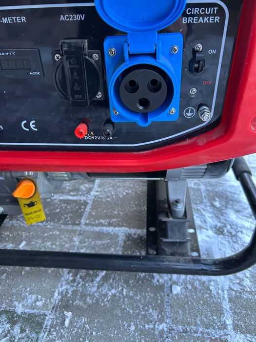 Бензино - газовий генератор Weima WM7000, однофазний (230 В), 7 кв