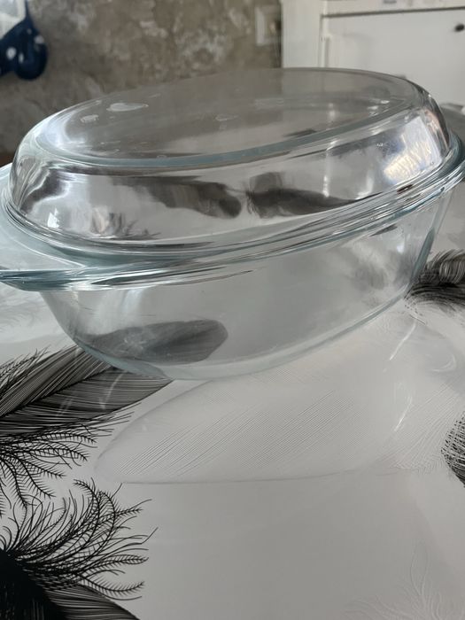 Скляна форма для запікання з кришкою