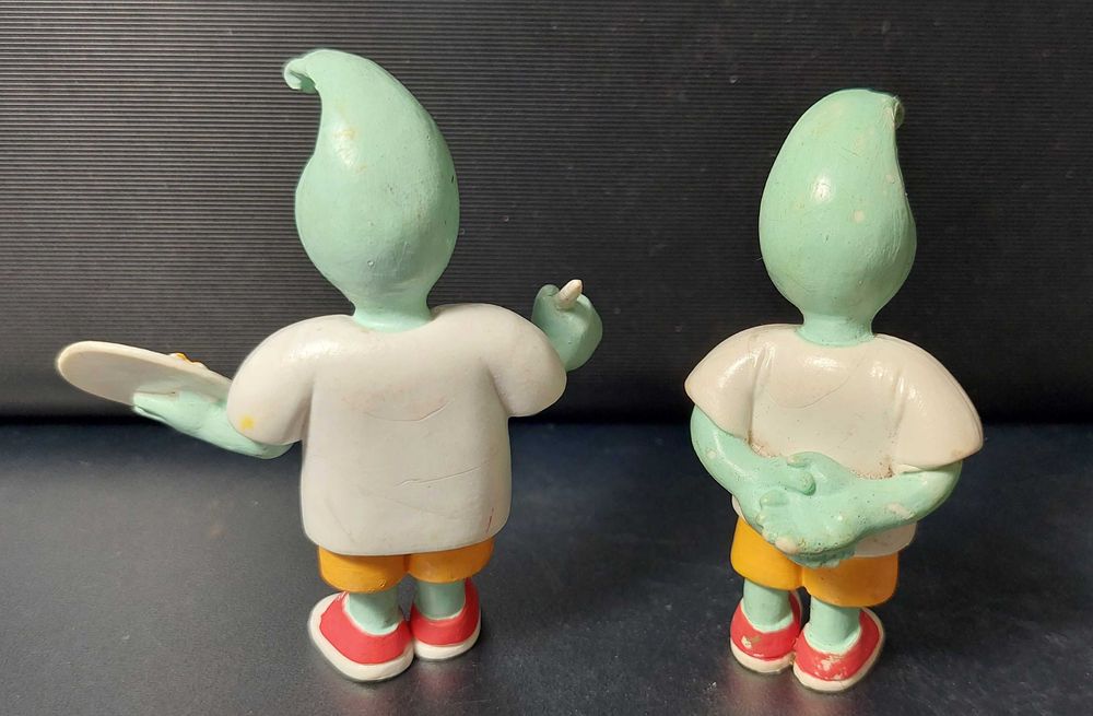 Bonecos antigos em PVC