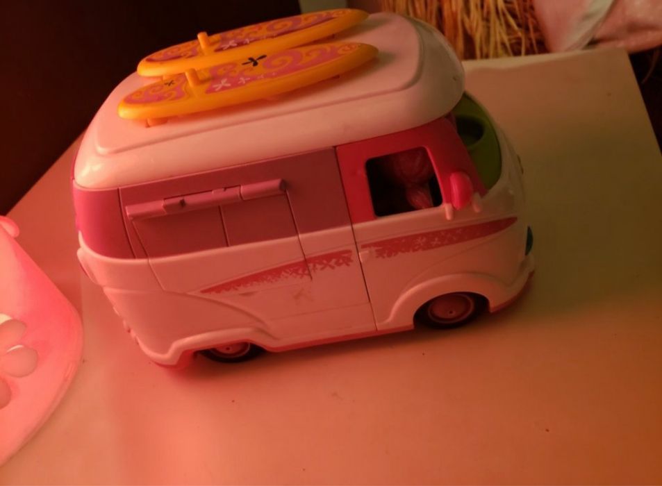 Pinipon Van with Dolls64585100437505122