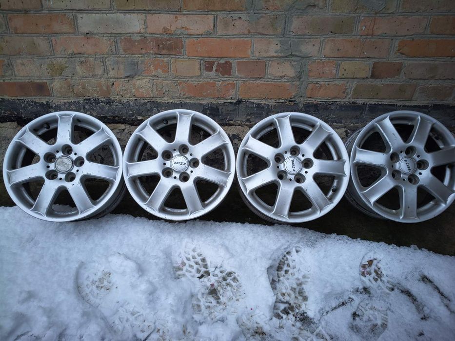 Продам литі диски 6j r15 et45 5/114.3