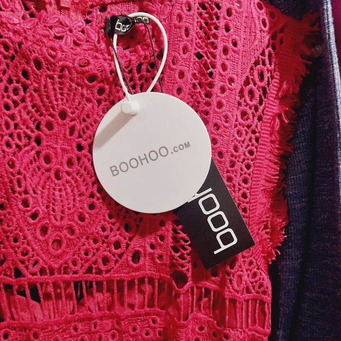Нове червоне плаття преміальної коллекції BOOHOO