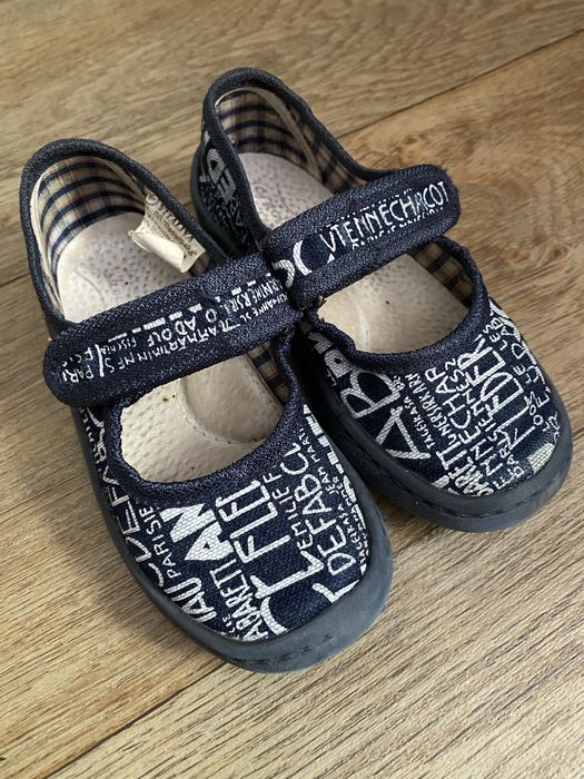 Тапочки черевички сандалі ортопедичні для садочка