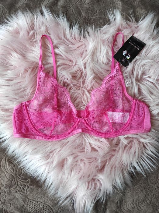 Рожевий мереживний бюстгальтер від бренду hunkemoller