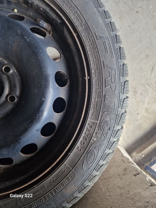 Koła do Renault z oponami zimowymi 205/55R16 2szt