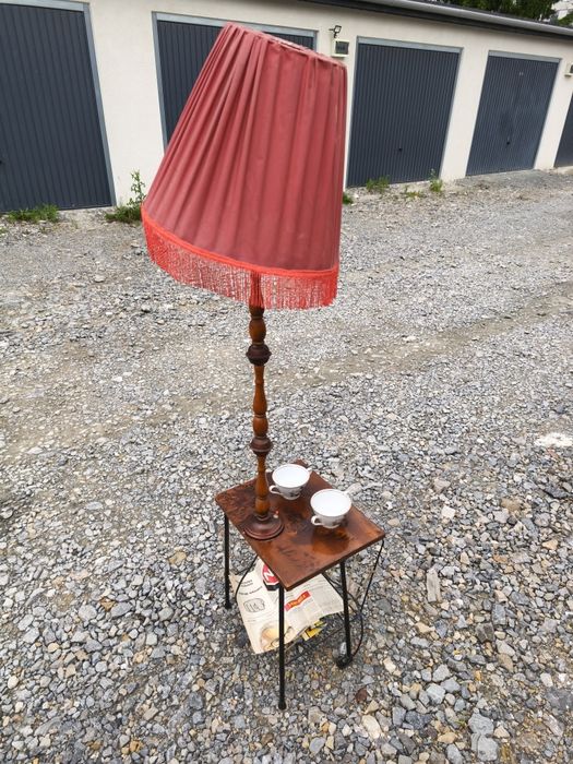 Kultowy Stolik z lampą PRL