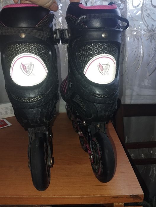 Ролики.35-38 розмір