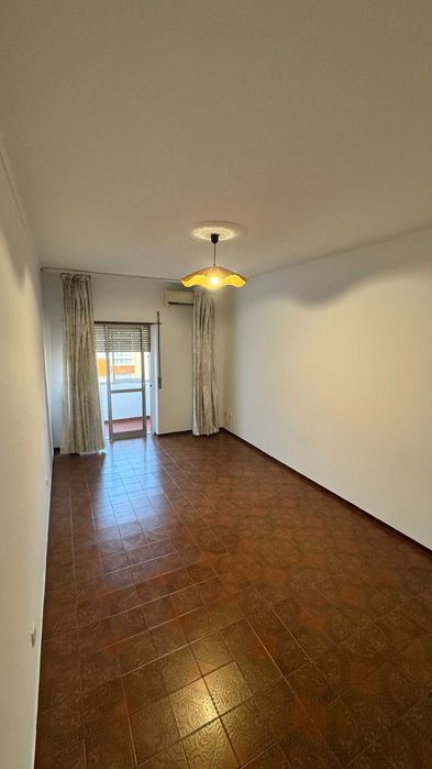 Apartamento T2 para arrendamento