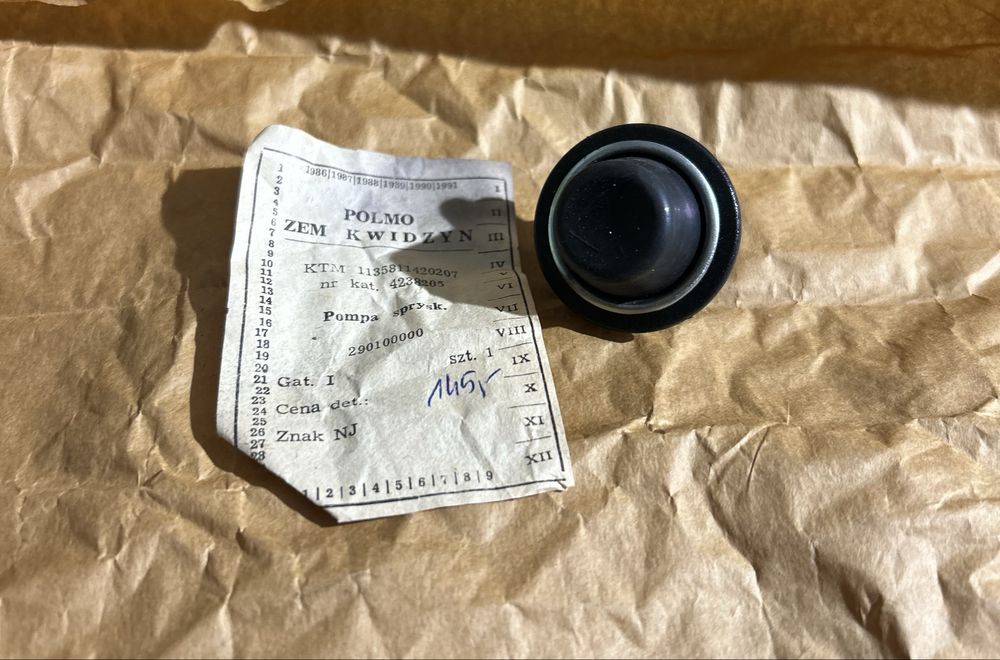 Pompka spryskiwacza fiat 126p st reczna