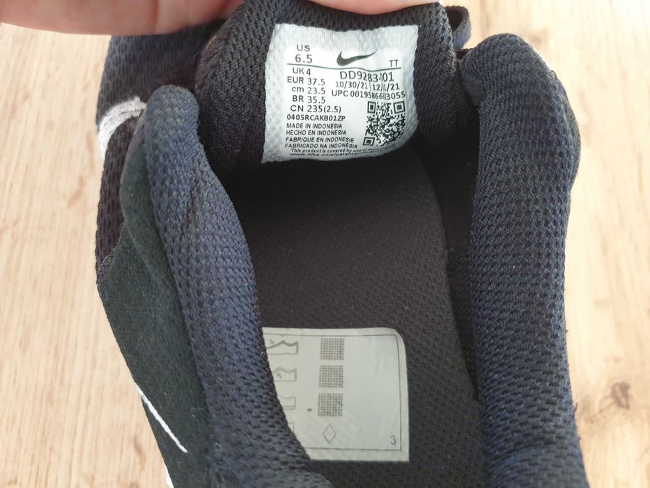 Buty treningowe, do biegania, Nike Flex Experience RN 11, rozmiar 37,5