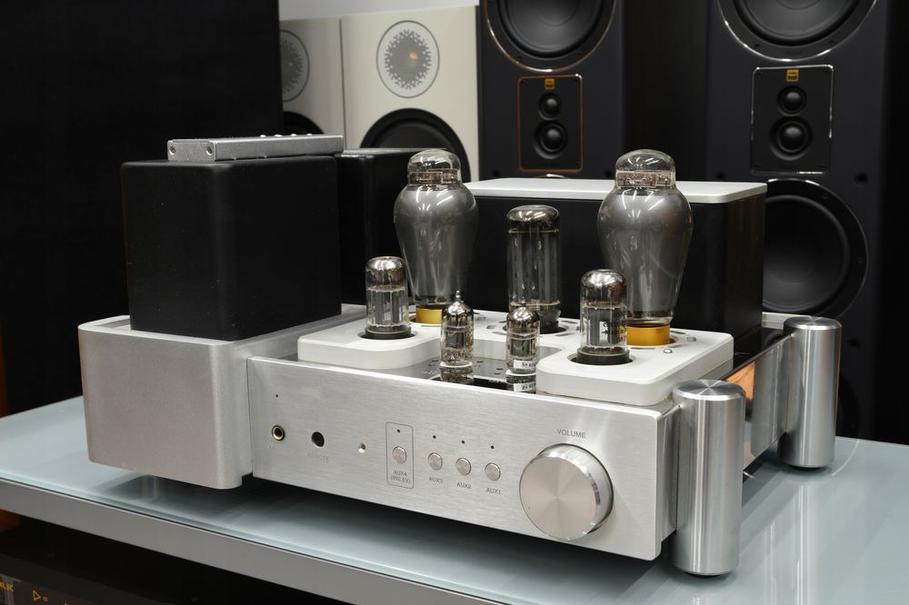 wzmacniacz stereo lampowy Yaqin MS-300C  Myślenice zamiana