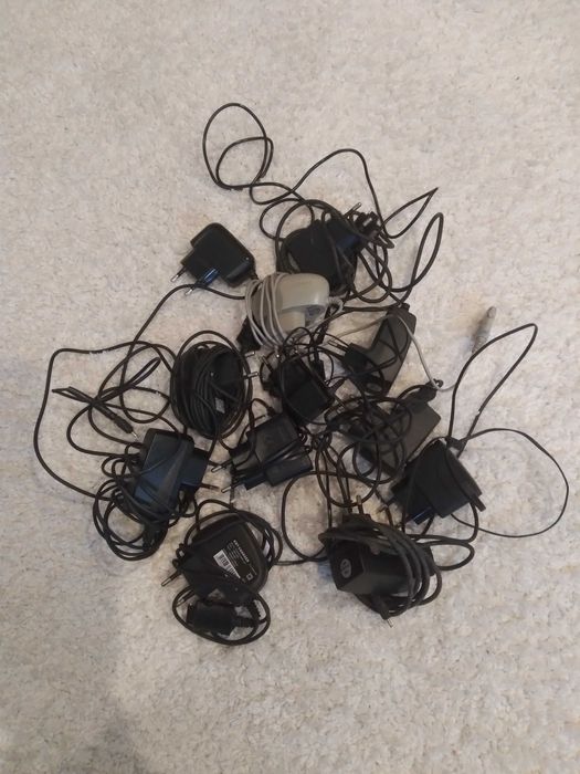 Зарядні для  Tелефонів