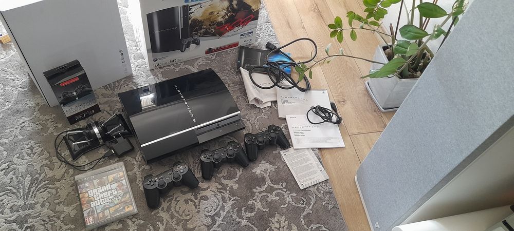 Konsola PS3 PlayStation  3  Sorawna w 100%   3 pady +Gra Gta5