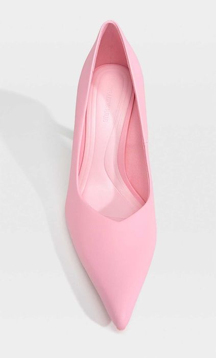 Sapatos rosa da Stradivarius