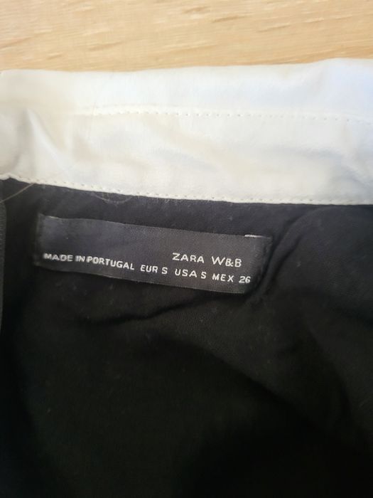 Чорна кружева сукня від Zara