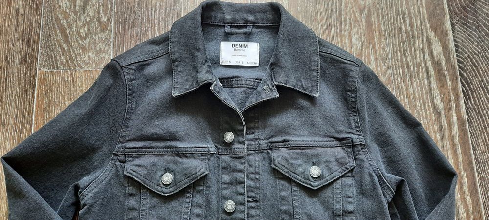 Kurtka jeansowa Bershka r.S czarna