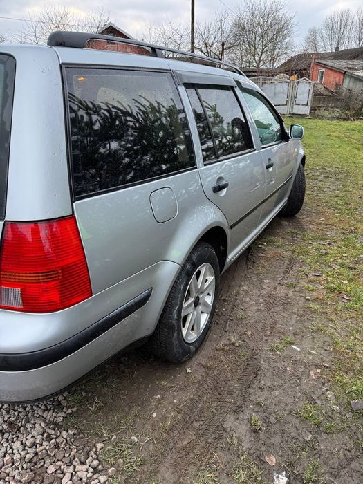 Гольф 4  1,6 бензин