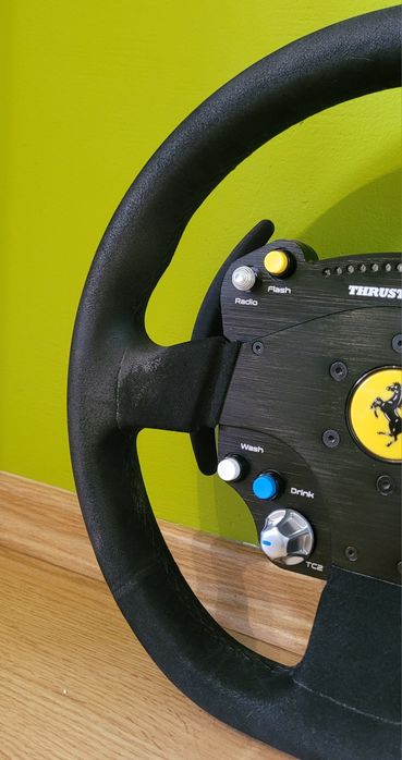 Obręcz kierownicy thrustmaster ferrari 488