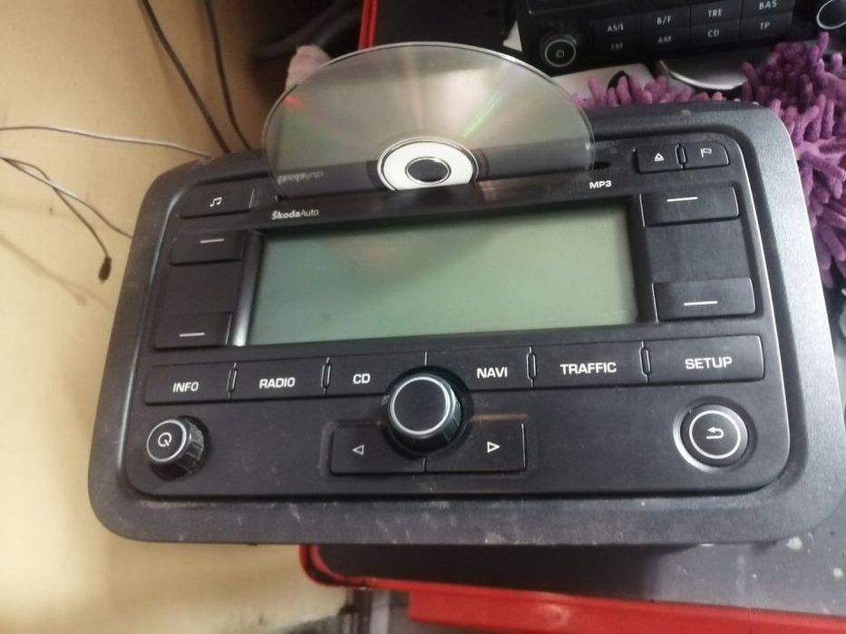 SKODA FABIA octavia RADIO CD NAVI MP3 1Z0035191A
