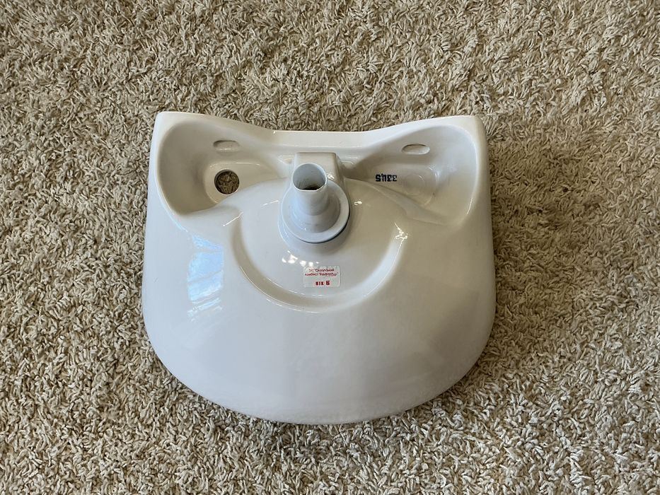 Умывальник Colombo.