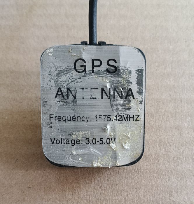 GPS антенна для магнитолы (активная, разъем SMA)